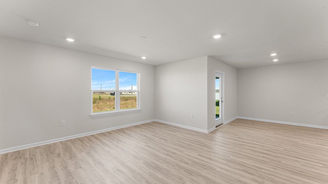 Spacious, unfurnished interior of a new home in Liberty, Panama City (Image 23).
