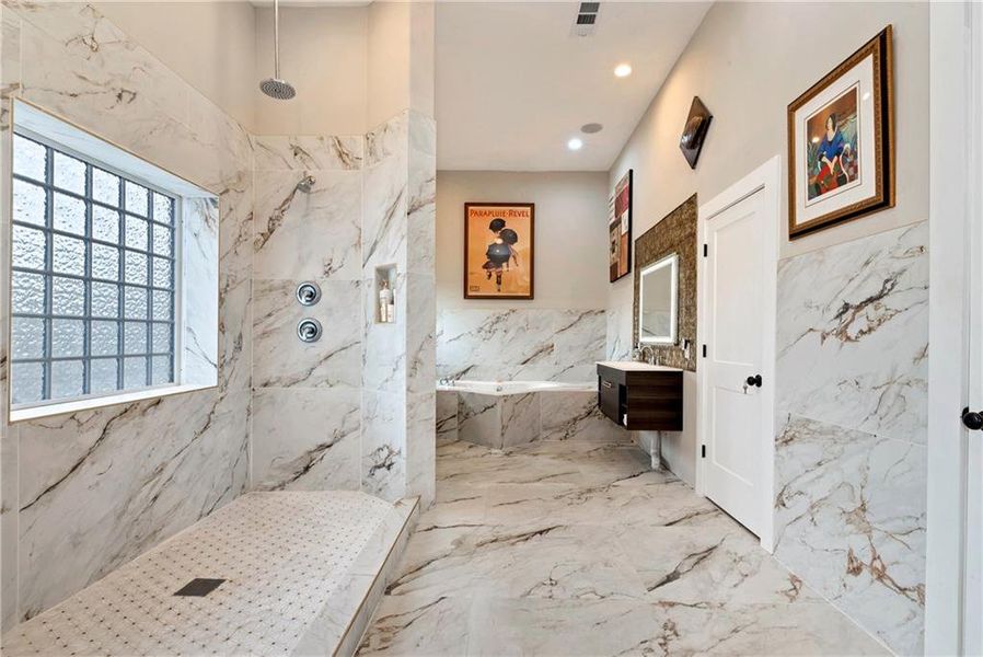 Furnished interior view inside a new home in , Auburn (Image 33).