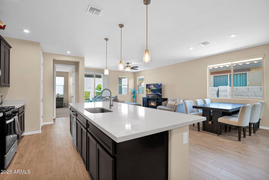 21-web-or-mls-P1279943 21-web-or-mls-P1279943