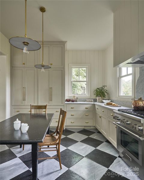 Furnished interior view inside a new home in , Fort Mill (Image 7). Furnished interior view inside a new home in , Fort Mill (Image 7).