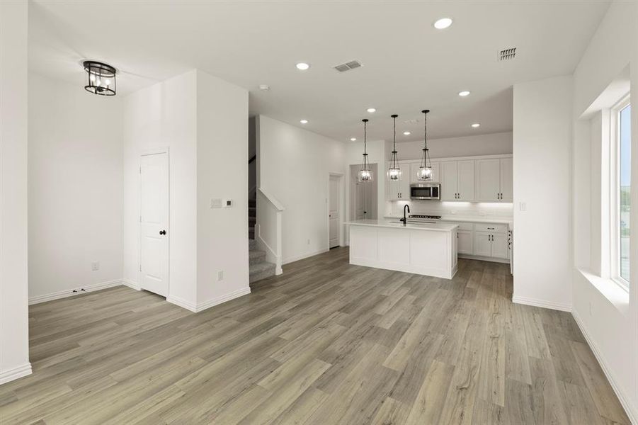 08. 08. 901 Janwood - Family (3)