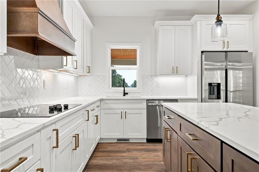 Furnished interior view inside a new home in , Cedartown (Image 14).