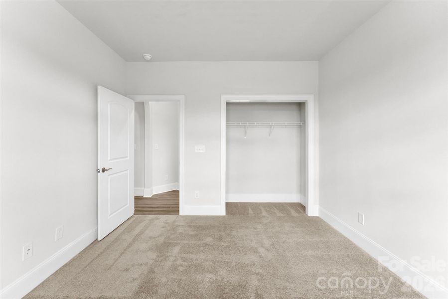 Spacious, unfurnished interior of a new home in The Courtyards on New Hope, Gastonia (Image 19). Spacious, unfurnished interior of a new home in The Courtyards on New Hope, Gastonia (Image 19).