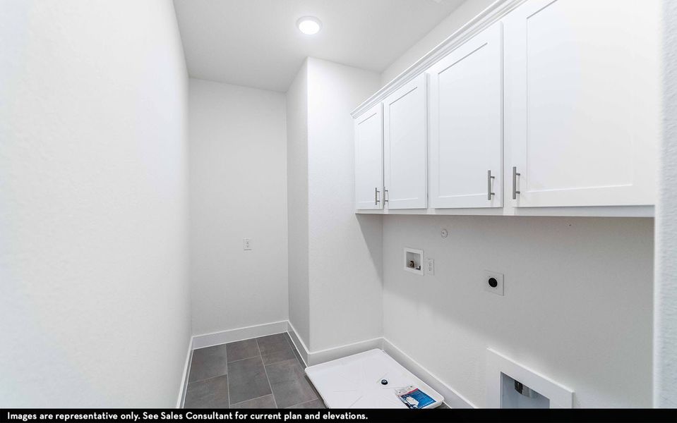 Representative unfurnished interior of a home built from the Shasta by CastleRock Communities in The Summit at Center Stage, Keller (Image 26).