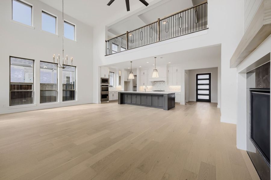1317 Naples - Living Area
