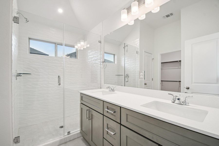 Photos of similar home. Actual home under construction.
