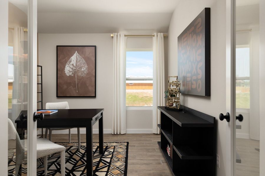 Representative furnished interior of a home built from the Duranta by Hakes Brothers in The Heights at Riverbend II, Brownsville (Image 11).