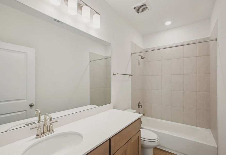 Homesite 2521 Bath 2 - 13 of 14 Homesite 2521 Bath 2 - 13 of 14