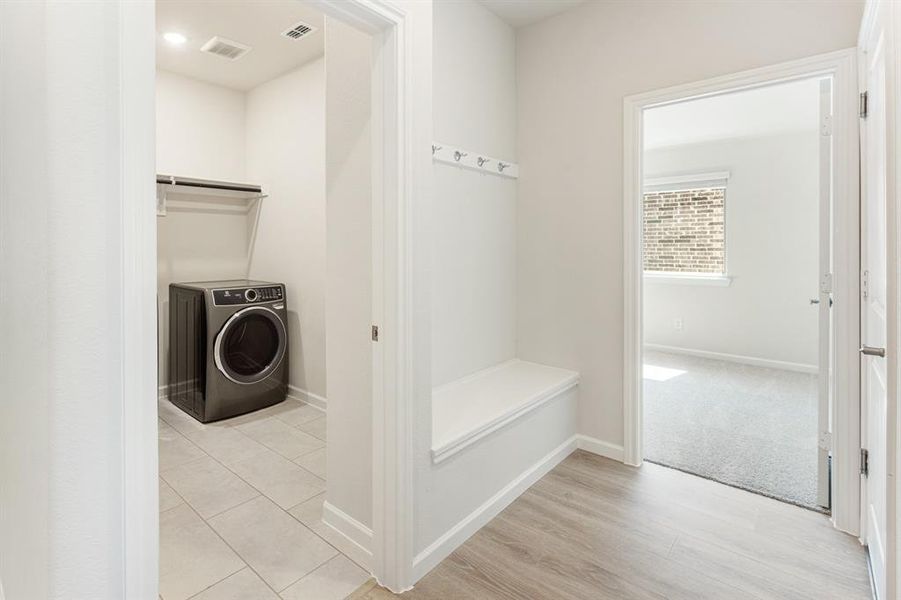 Furnished interior view inside a new home in Eagle Glen Elements, Alvarado (Image 10).