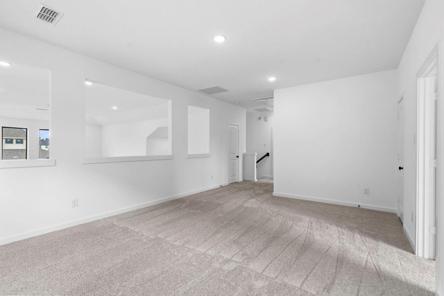 Spacious, unfurnished interior of a new home in Sienna 45', 50', Missouri City (Image 16).