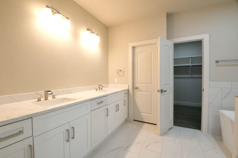 Furnished interior view inside a new home in , Houston (Image 6).