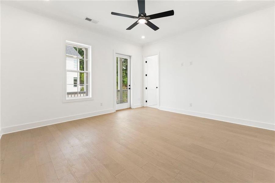 Spacious, unfurnished interior of a new home in Parkside Roswell, Roswell (Image 24). Spacious, unfurnished interior of a new home in Parkside Roswell, Roswell (Image 24).