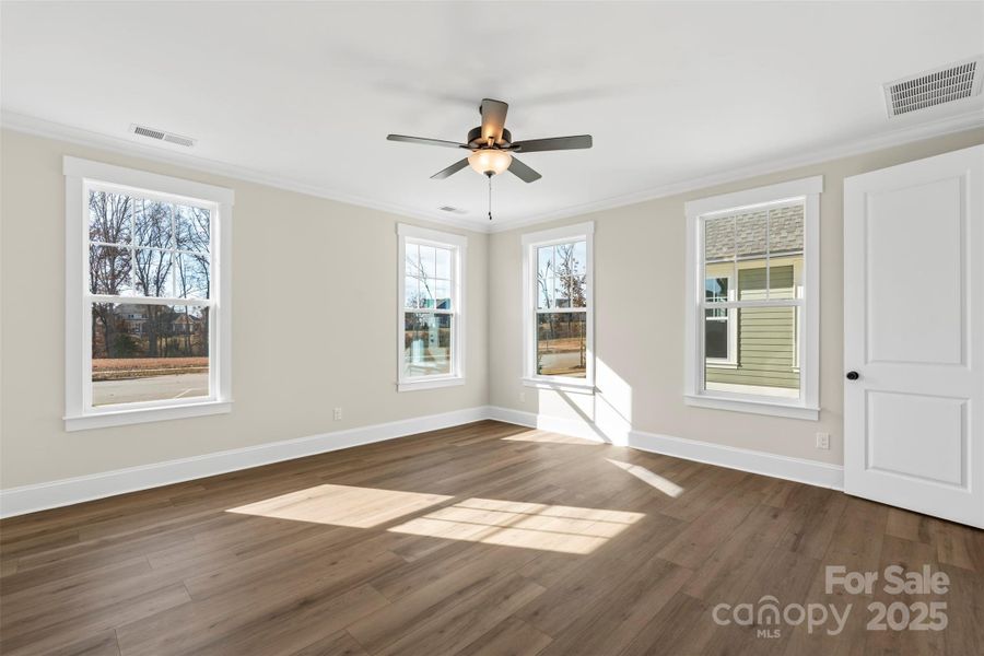 Spacious, unfurnished interior of a new home in Riverwalk, Rock Hill (Image 34).