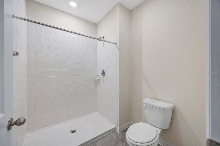 Furnished interior view inside a new home in , Wesley Chapel (Image 9).