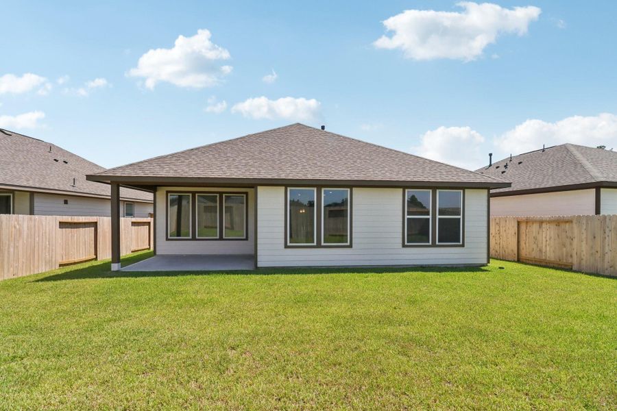 14478 Trumpet Backyard