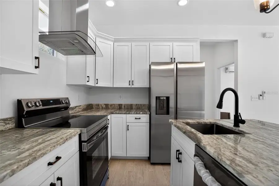 Furnished interior view inside a new home in , Lehigh Acres (Image 7).