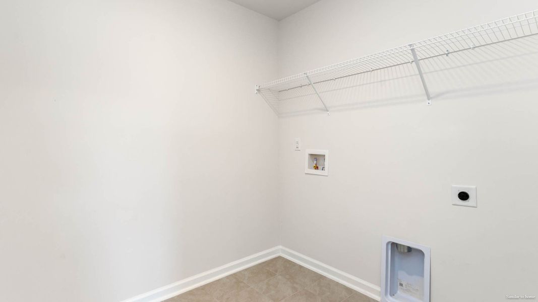 Spacious, unfurnished interior of a new home in Indigo Preserve, Leland (Image 18).