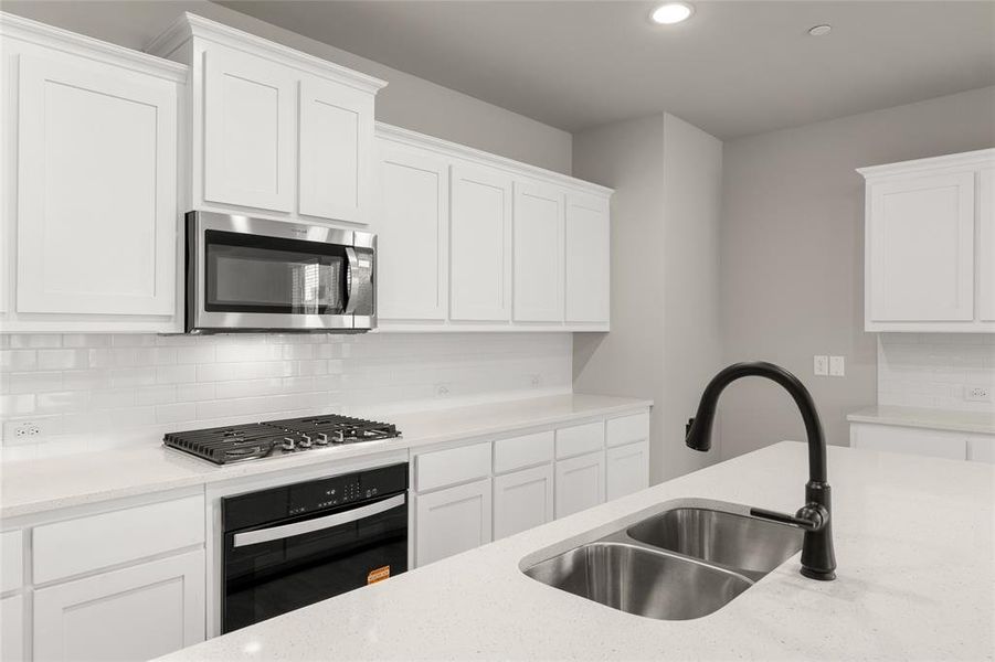 3049 Tall Pine-Kitchen-4