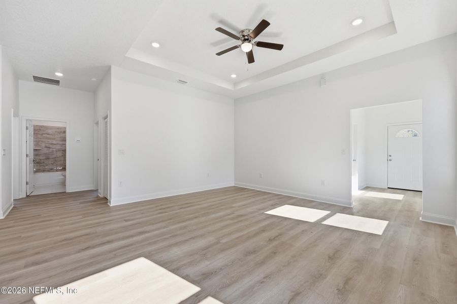 Spacious, unfurnished interior of a new home in , Middleburg (Image 16). Spacious, unfurnished interior of a new home in , Middleburg (Image 16).