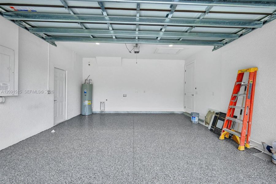 Spacious, unfurnished interior of a new home in , Punta Gorda (Image 17).