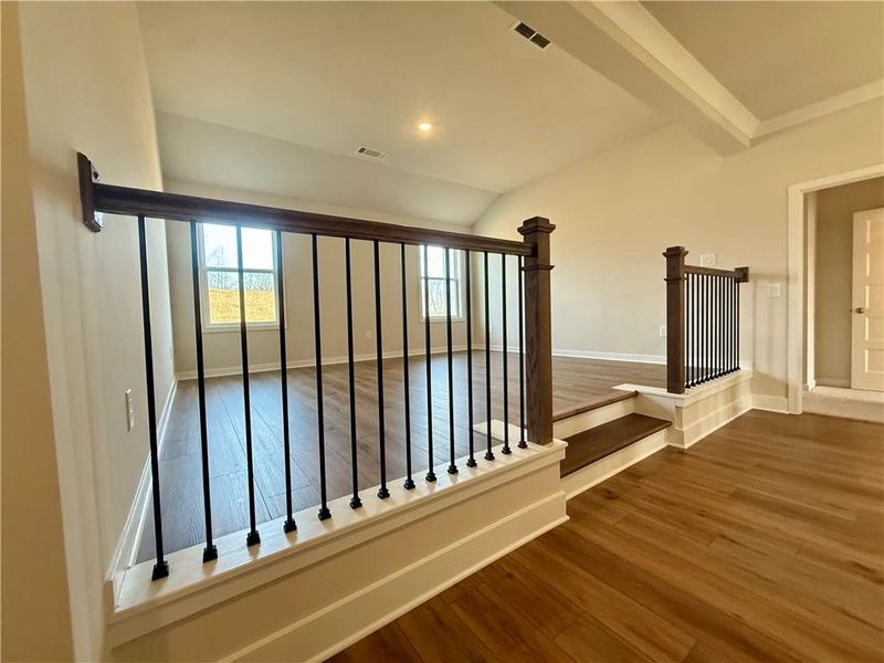 Spacious, unfurnished interior of a new home in Ponderosa Farms Manor, Gainesville (Image 34).