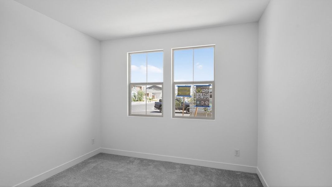 Spacious, unfurnished interior of a new home in Paradisi, Surprise (Image 16).