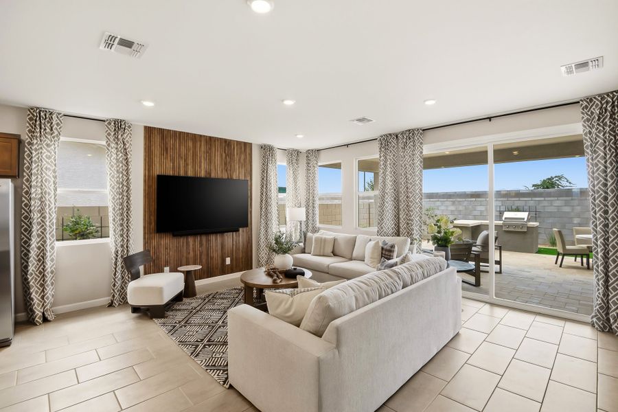 17490 W Southgate Ave, Goodyear, AZ.  - Slide 74