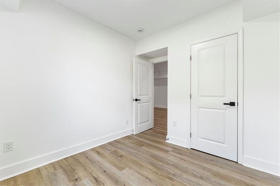 Spacious, unfurnished interior of a new home in , Fairburn (Image 36).