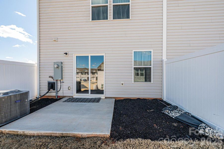 Exterior details and patio area of a home in , Newton (Image 3).