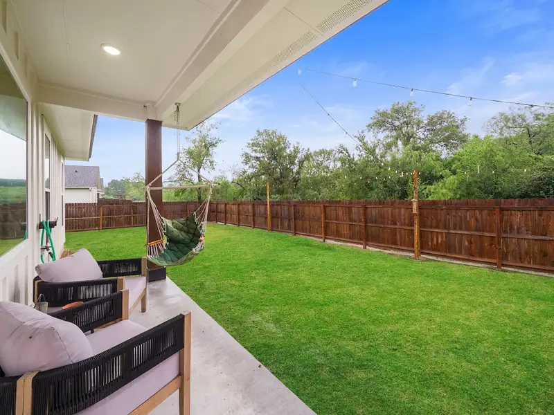 WONDERFUL BACK PORCH!! RELAX HERE AFTER A LONG DAY AT WORK!!