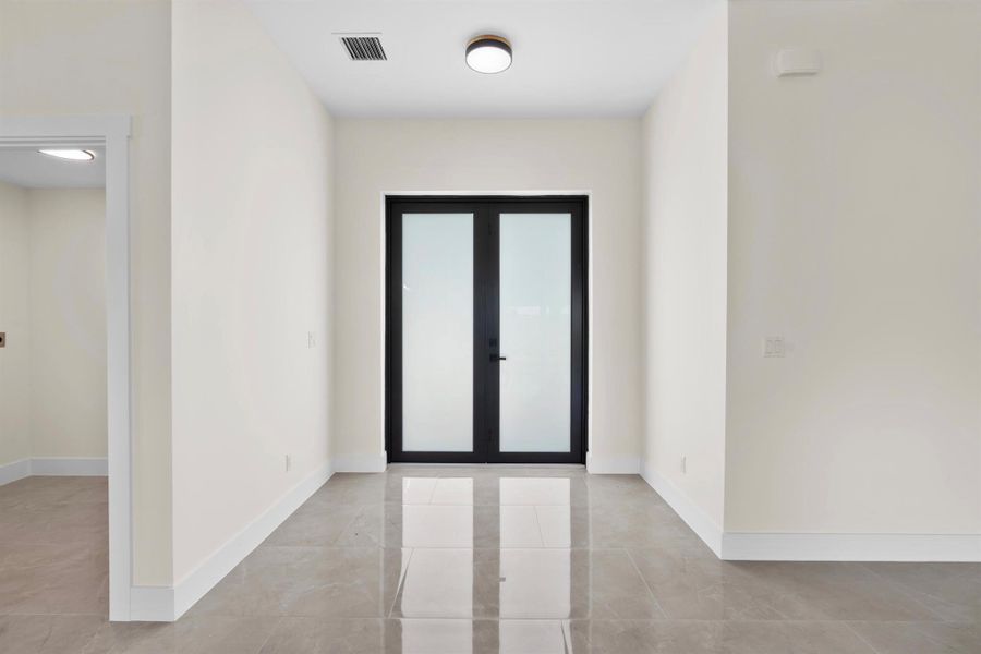 Spacious, unfurnished interior of a new home in , Fort Pierce (Image 51). Spacious, unfurnished interior of a new home in , Fort Pierce (Image 51).