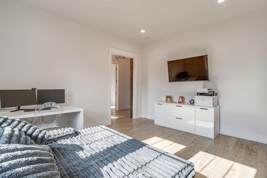 Furnished interior view inside a new home in Santana Ridge - Brock ISD, Weatherford (Image 28).