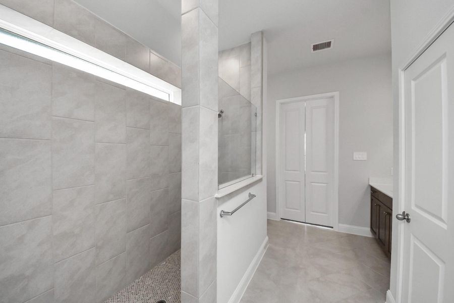 Furnished interior view inside a new home in Arabella on the Prairie: Heritage Collection, Richmond (Image 5). Furnished interior view inside a new home in Arabella on the Prairie: Heritage Collection, Richmond (Image 5).