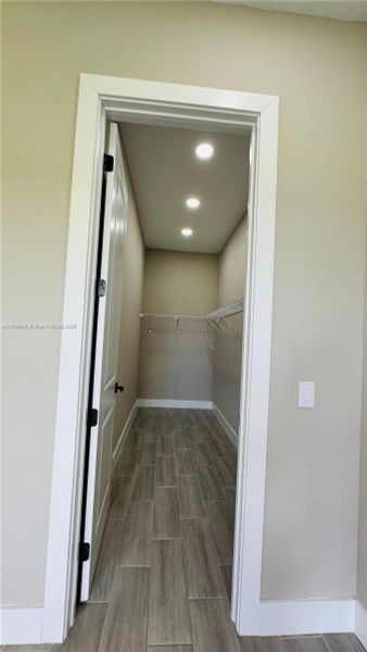 Spacious, unfurnished interior of a new home in , Labelle (Image 6).