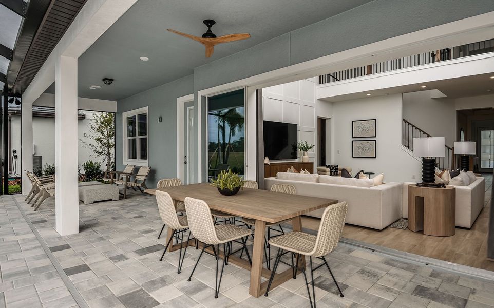 Exterior details and patio area of a home in Two Rivers, Zephyrhills (Image 3).