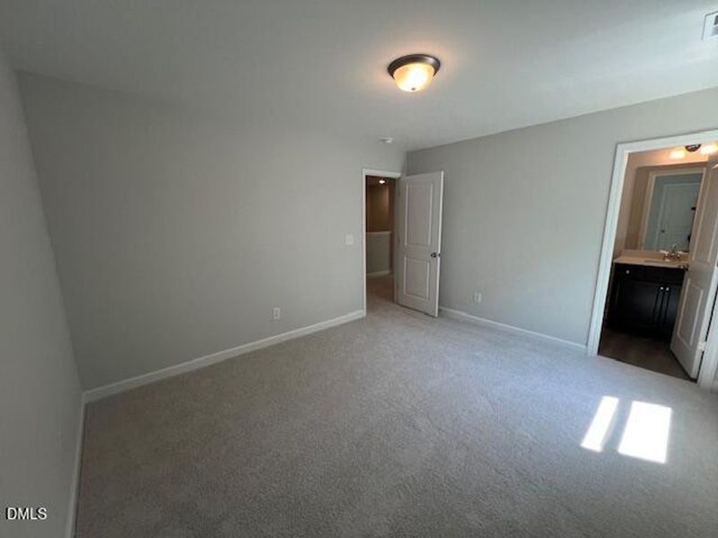 Spacious, unfurnished interior of a new home in Wellers Knoll, Lillington (Image 43). Spacious, unfurnished interior of a new home in Wellers Knoll, Lillington (Image 43).