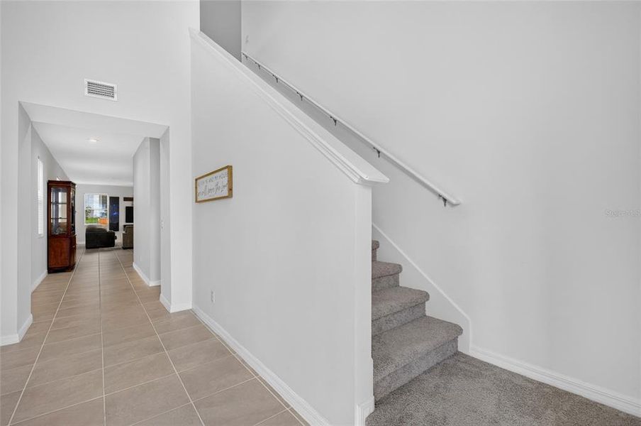 Spacious, unfurnished interior of a new home in , Howey-in-the-Hills (Image 22).