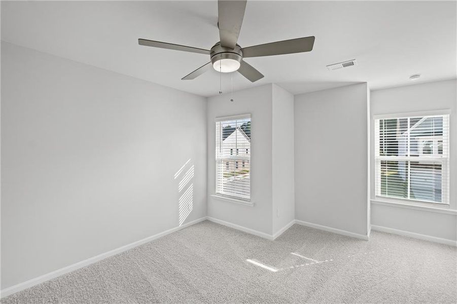 Spacious, unfurnished interior of a new home in Adler Springs, Powder Springs (Image 8).