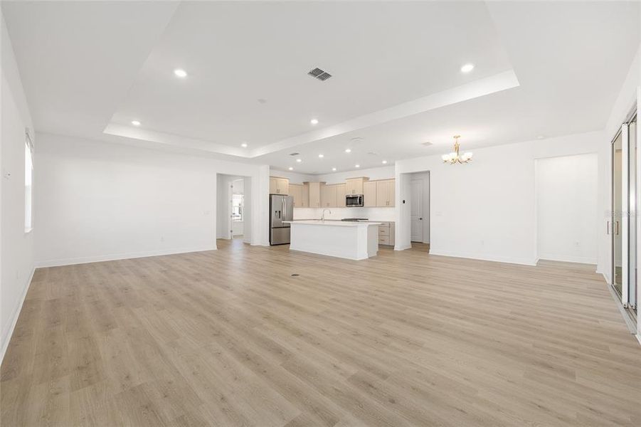 Spacious, unfurnished interior of a new home in , Ocala (Image 28).
