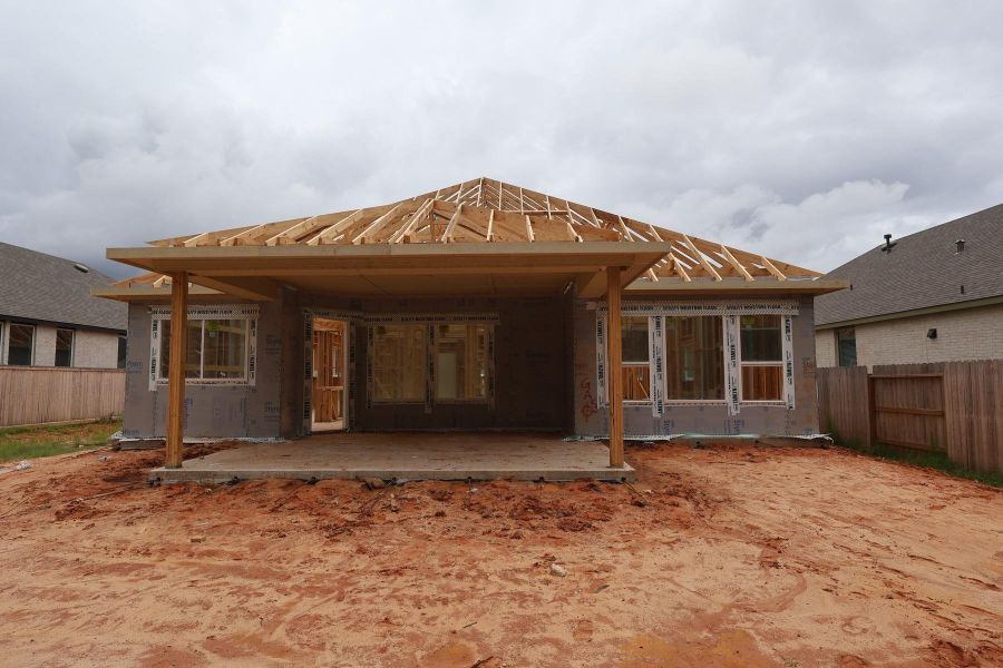 Let us show you how our advanced framing techniques have stood the test of time and allow more insulation for a quieter and more energy-efficient home. Let us show you how our advanced framing techniques have stood the test of time and allow more insulation for a quieter and more energy-efficient home.