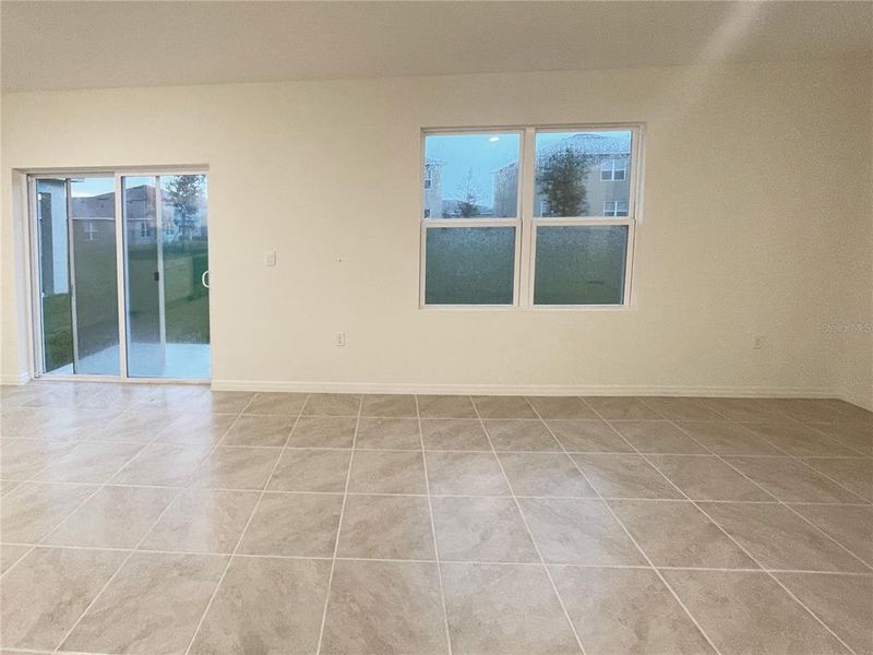 Spacious, unfurnished interior of a new home in , Haines City (Image 31).