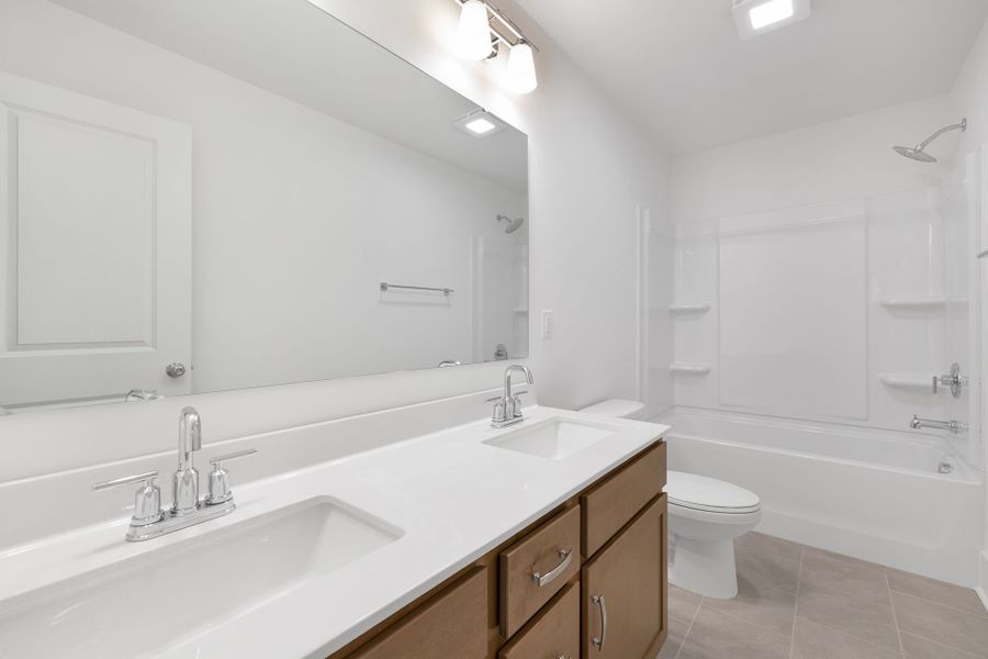 Furnished interior view inside a new home in Edgewater - The Links, Lancaster (Image 28). Furnished interior view inside a new home in Edgewater - The Links, Lancaster (Image 28).