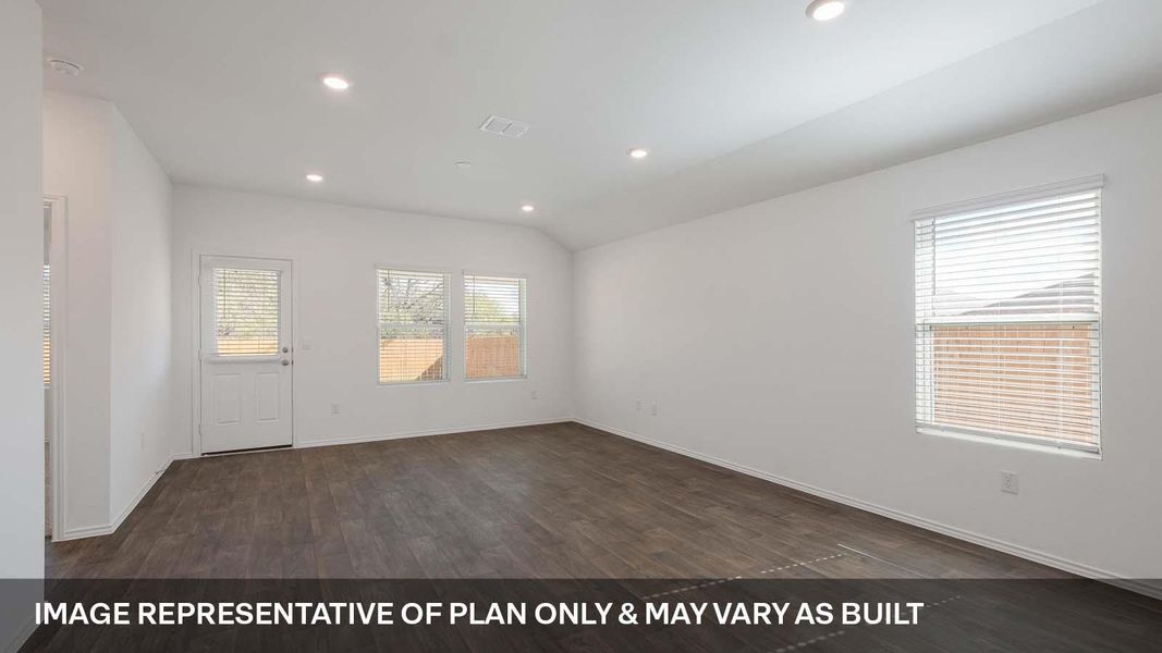 Spacious, unfurnished interior of a new home in Durango, Mustang Ridge (Image 10).