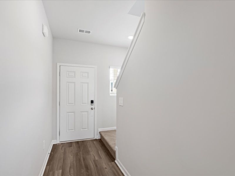 Spacious, unfurnished interior of a new home in Creek Ridge - Heritage Collection, Spartanburg (Image 8). Spacious, unfurnished interior of a new home in Creek Ridge - Heritage Collection, Spartanburg (Image 8).
