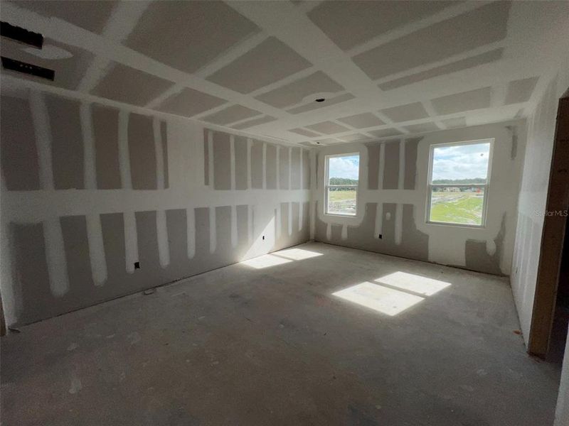Spacious, unfurnished interior of a new home in Hawks Run, Kissimmee (Image 2).