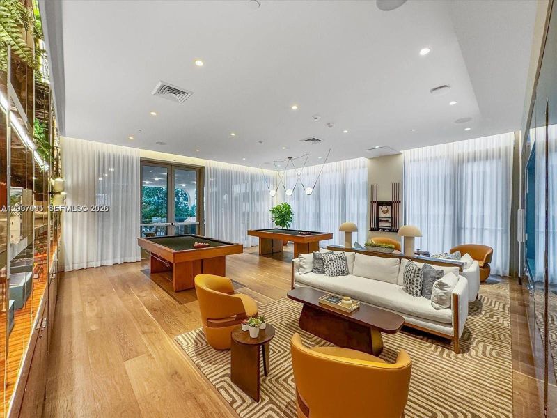 Community amenities in Mr. C Residences, Miami (Image 19).