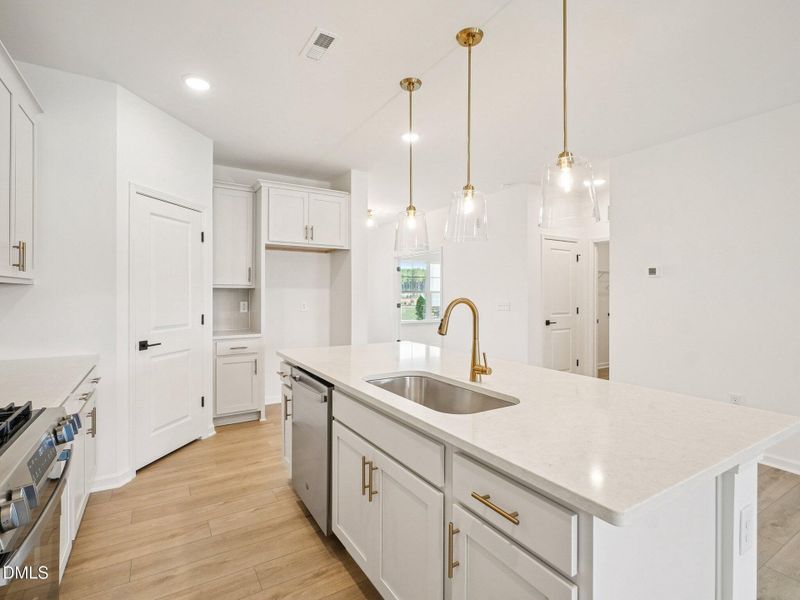 13-web-or-mls-N Harvest Ridge Way-S2609-