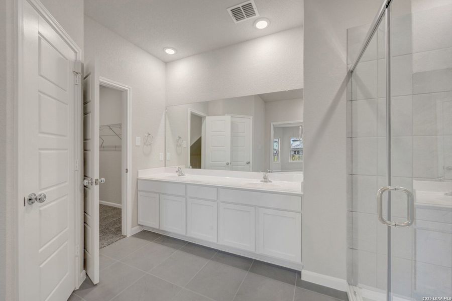 Furnished interior view inside a new home in Winding Brook, San Antonio (Image 8).