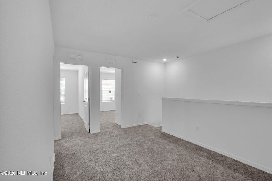 Spacious, unfurnished interior of a new home in , Jacksonville (Image 17).