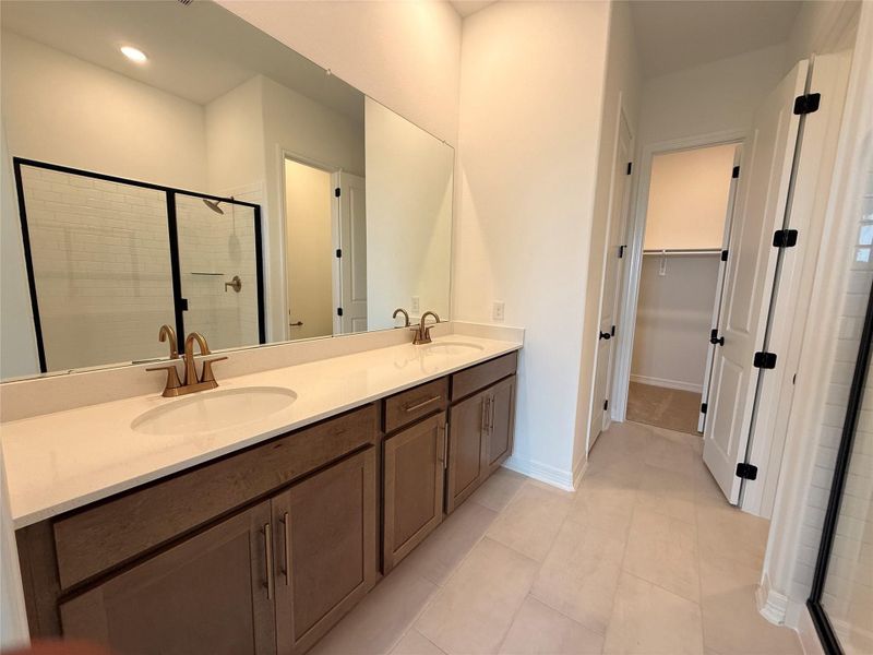 Furnished interior view inside a new home in Wildrye, Waller (Image 8).
